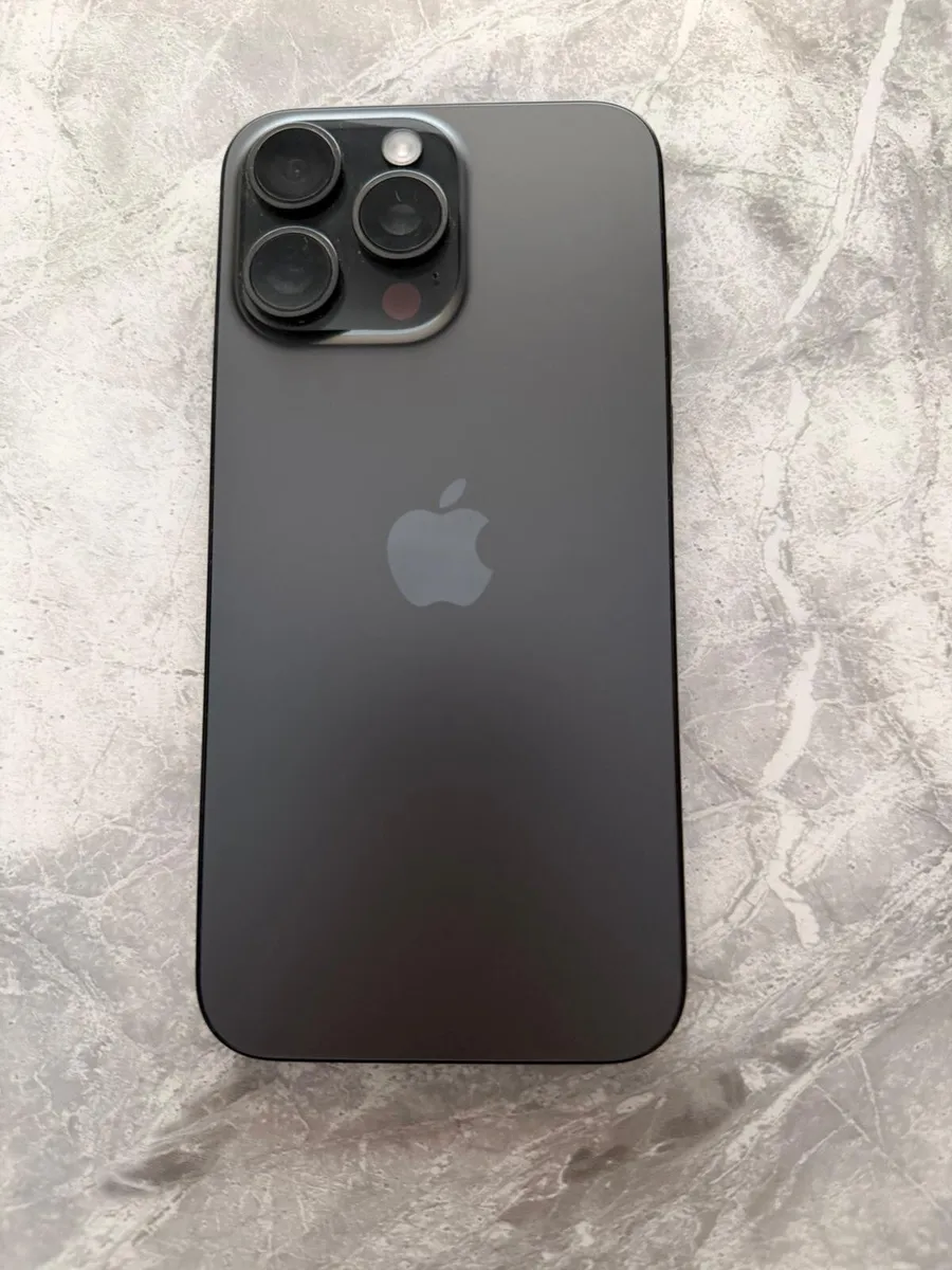 iPhone 15 Pro Max - Image 3