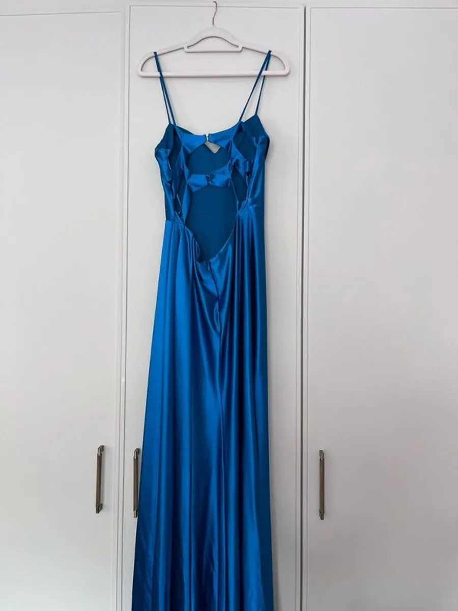 Debs Dress Simply Divine - Image 1