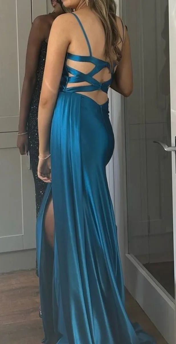 Debs Dress Simply Divine - Image 4
