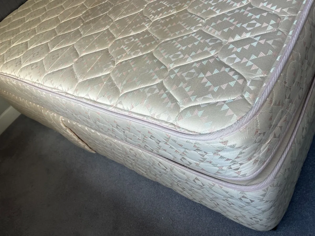 Small Double Bed-1380 x 1920mm-Very good condition - Image 3