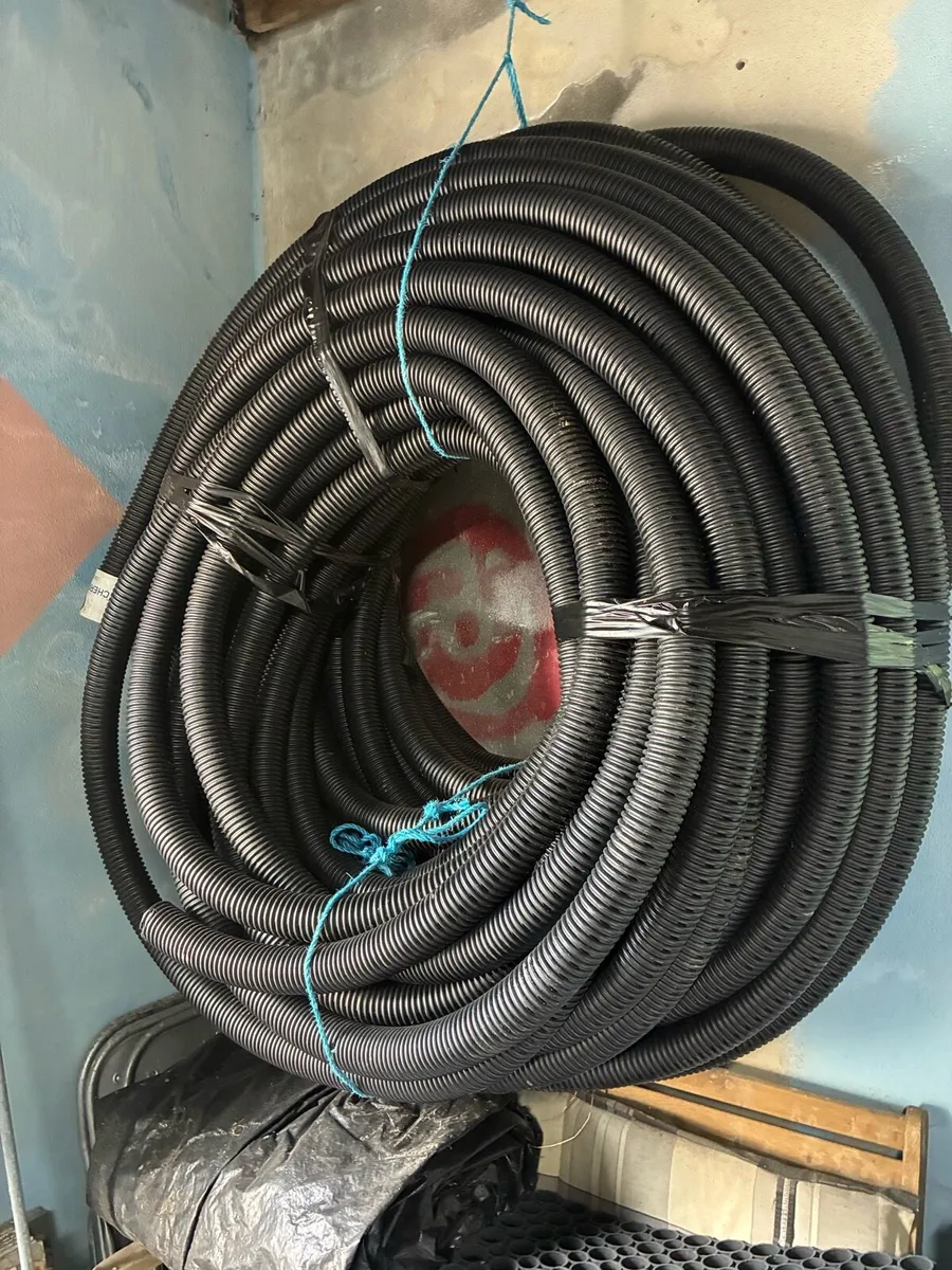 Drainage pipe