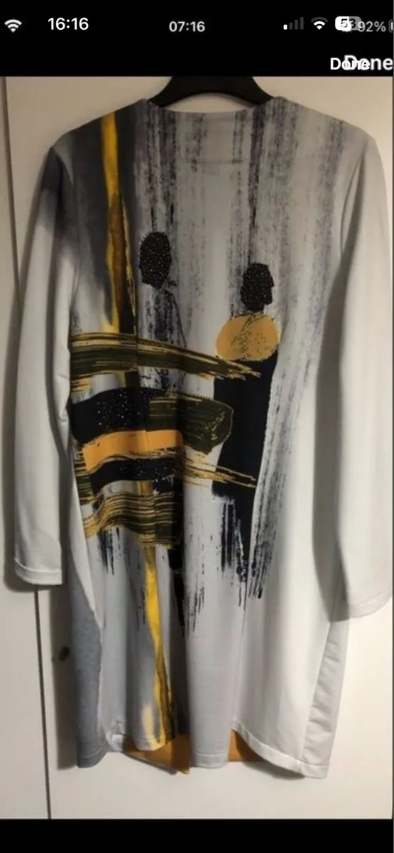Ladies stunning top & jacket size M €15 - Image 2