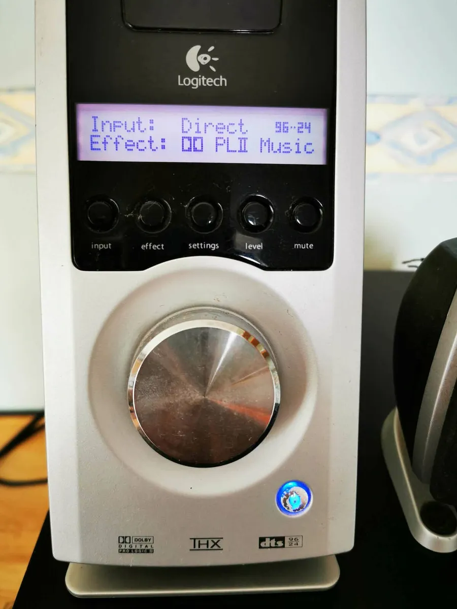 Logitech speakers - Image 3
