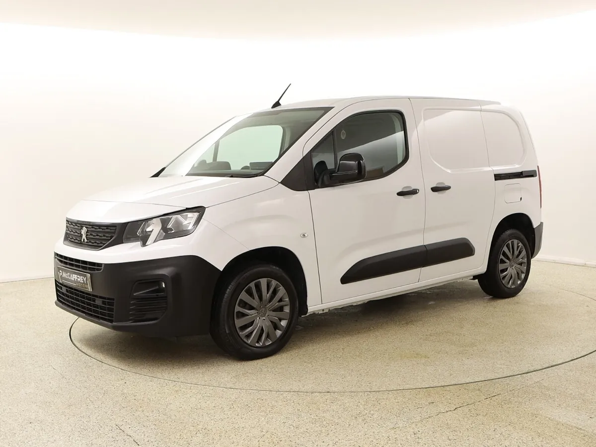 2022 Peugeot Partner 1.5 HDI Professional 3 seater - Image 3