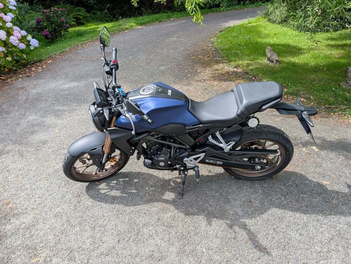 Honda CB300R 2021 low milage - Image 1