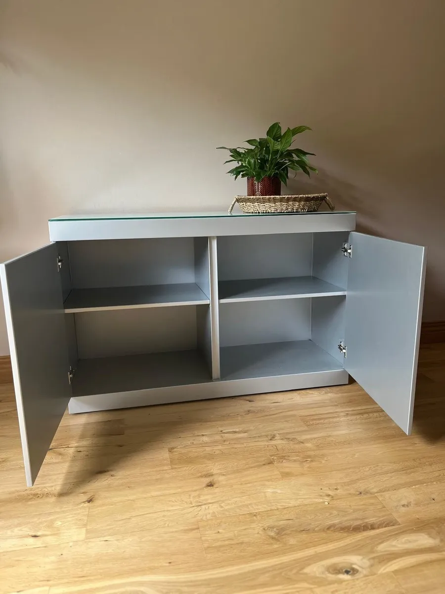 Sideboard - Image 2