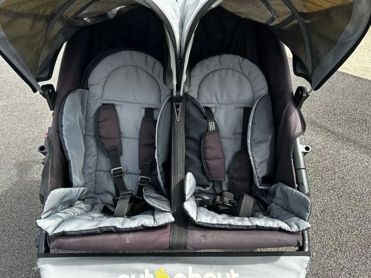 Out n About Double buggy - Image 4