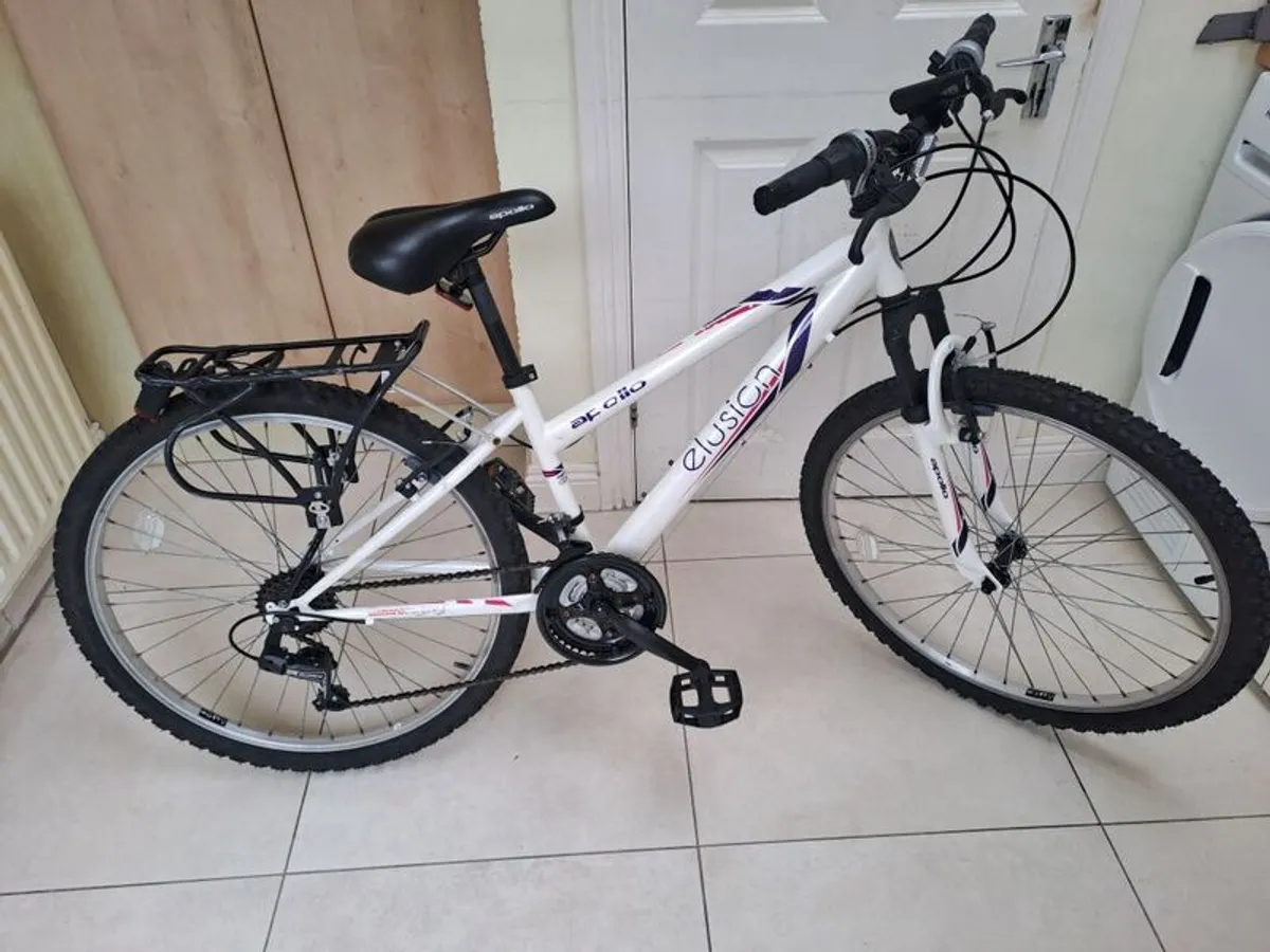 Apollo Elusion 14" Mountain Bike, 26" wheels, Shimano gears & Extras - Image 2