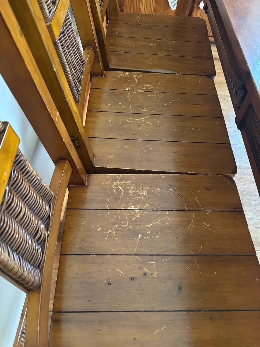 6ft table and 8 chairs - Image 4