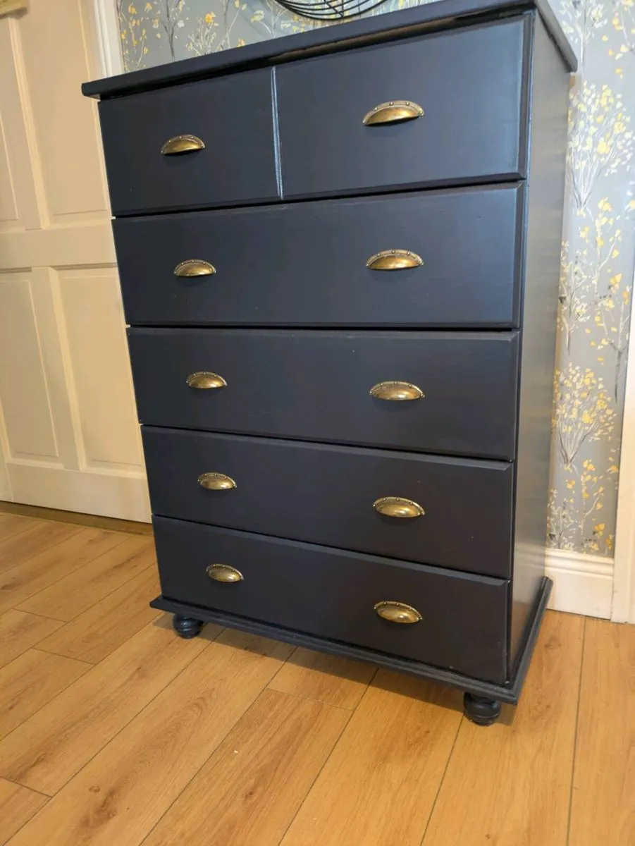 Chest of drawers - Image 2