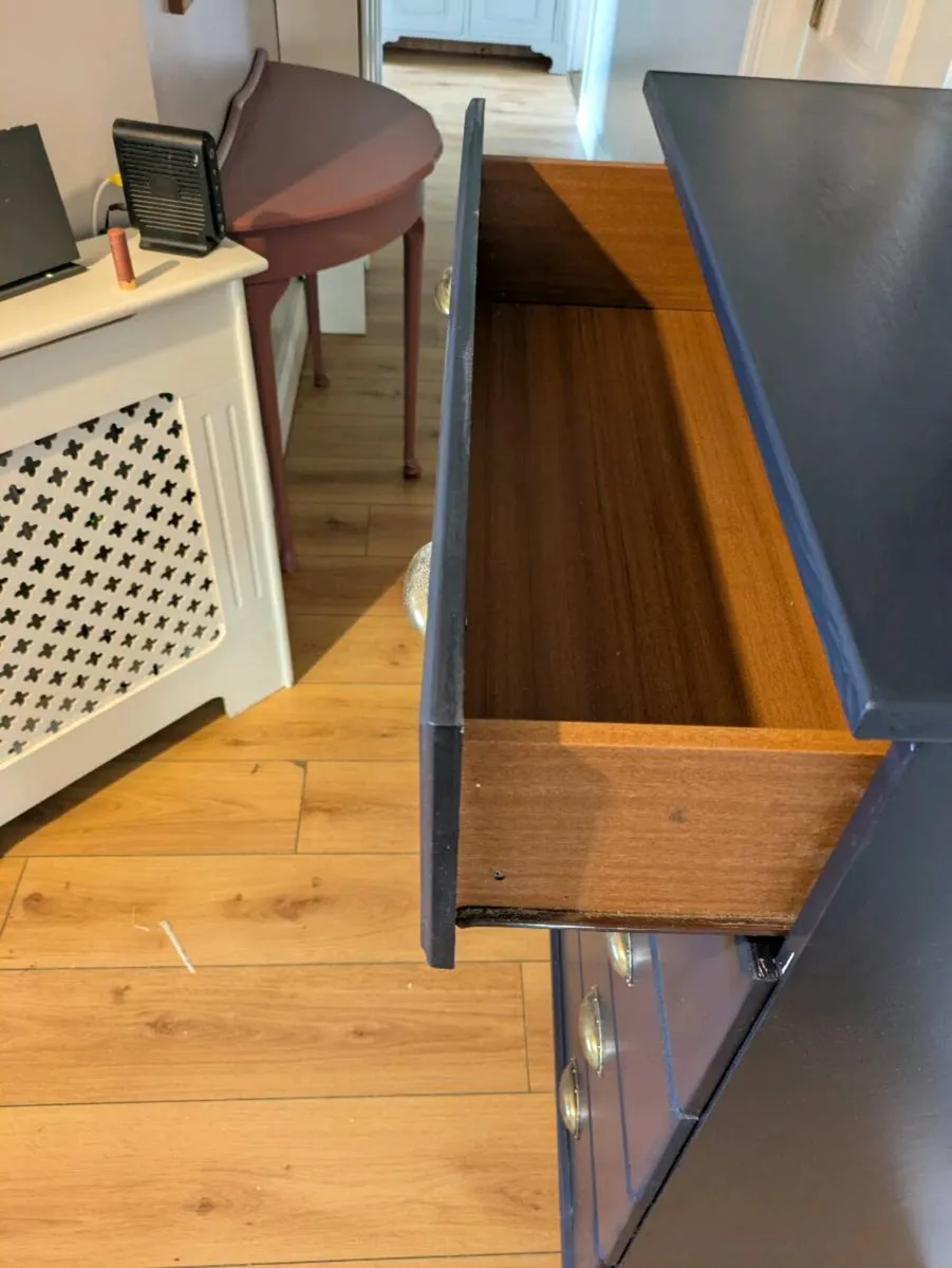 Chest of drawers - Image 4