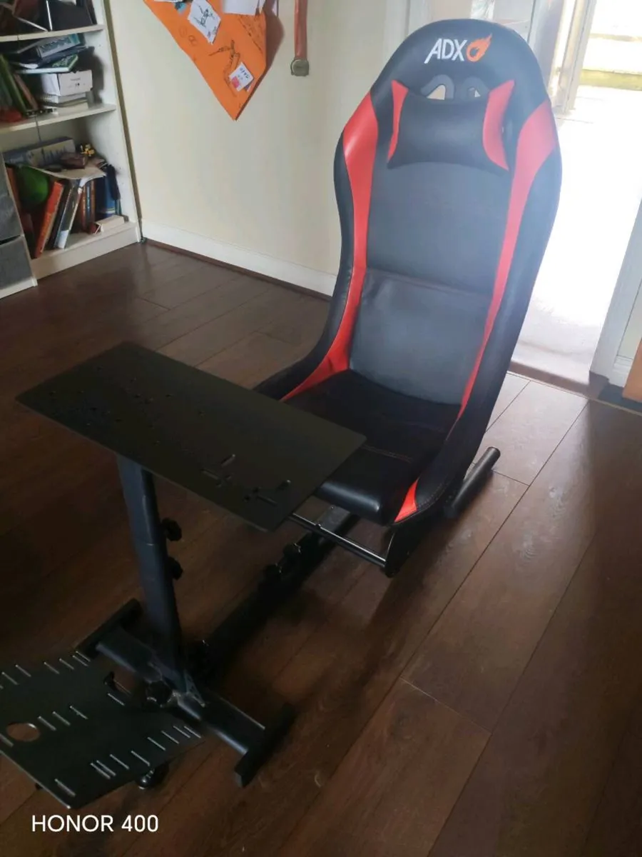 Gaming chair - Image 1