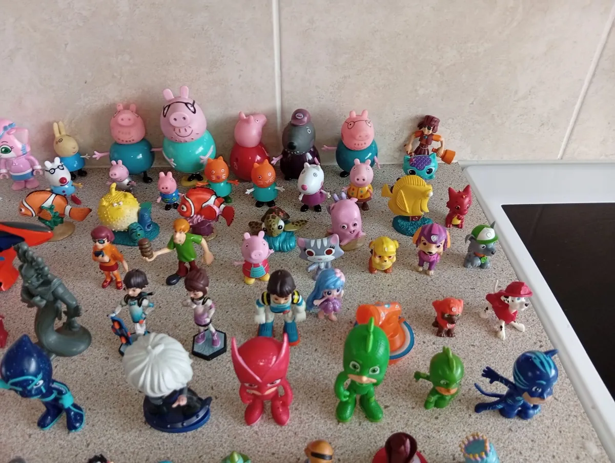 Collection Of Tv and Disney Figures Doorables etc - Image 4