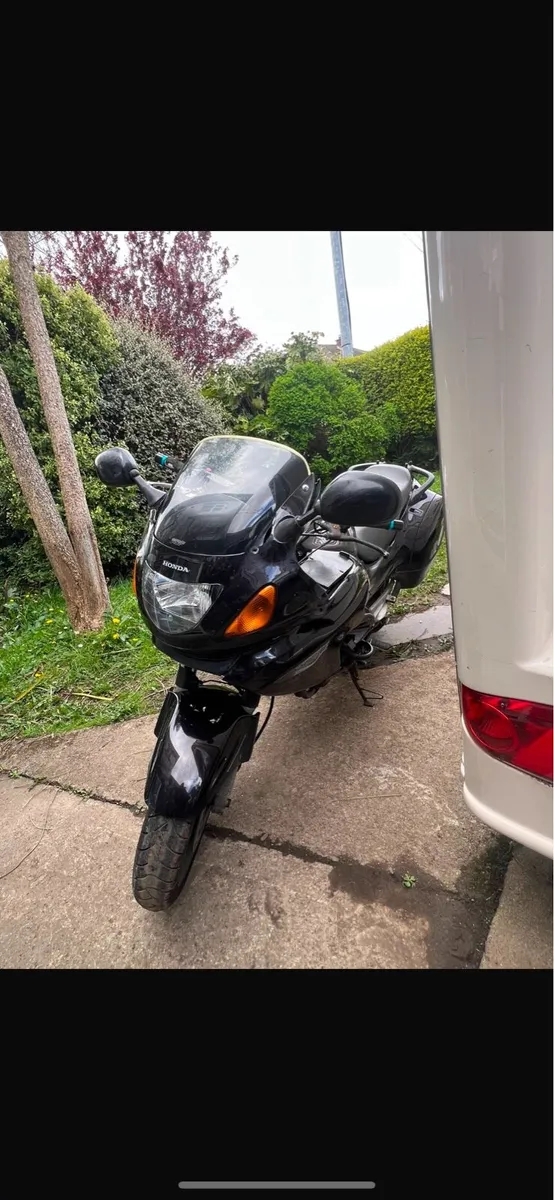 Honda Deauville 650 - Image 2