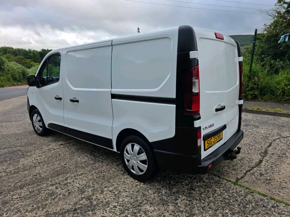 2017 vauxhall vivaro - Image 3