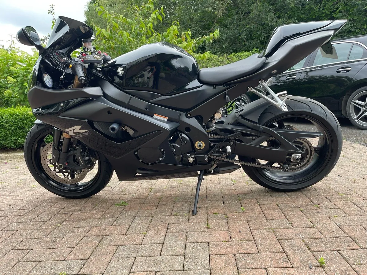 Suzuki GSXR1000 K5 - Image 2