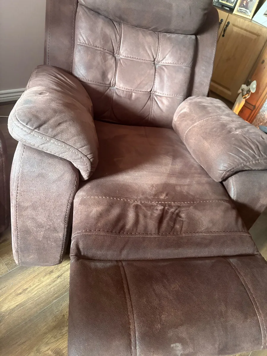 2 seater couch and chair - Image 4