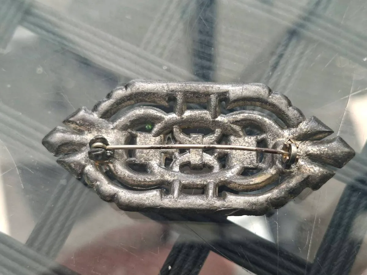 Beautiful Antique 1920's Art Deco Brooch Pin - Image 4