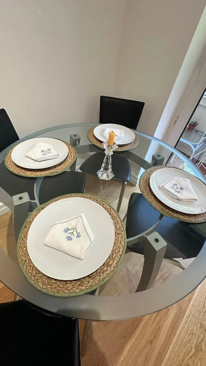 Glass round dining table with 4 chairs - Image 2
