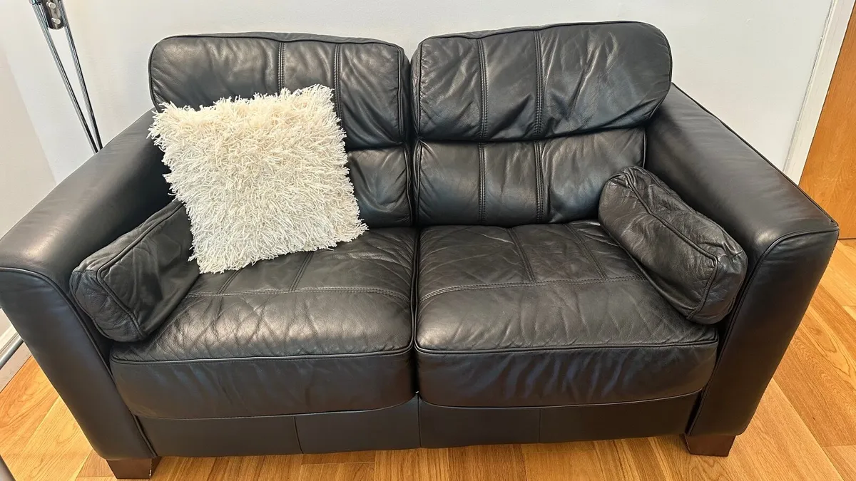 Black Leather 2-Seater Sofa – Excellent Condition - Image 1