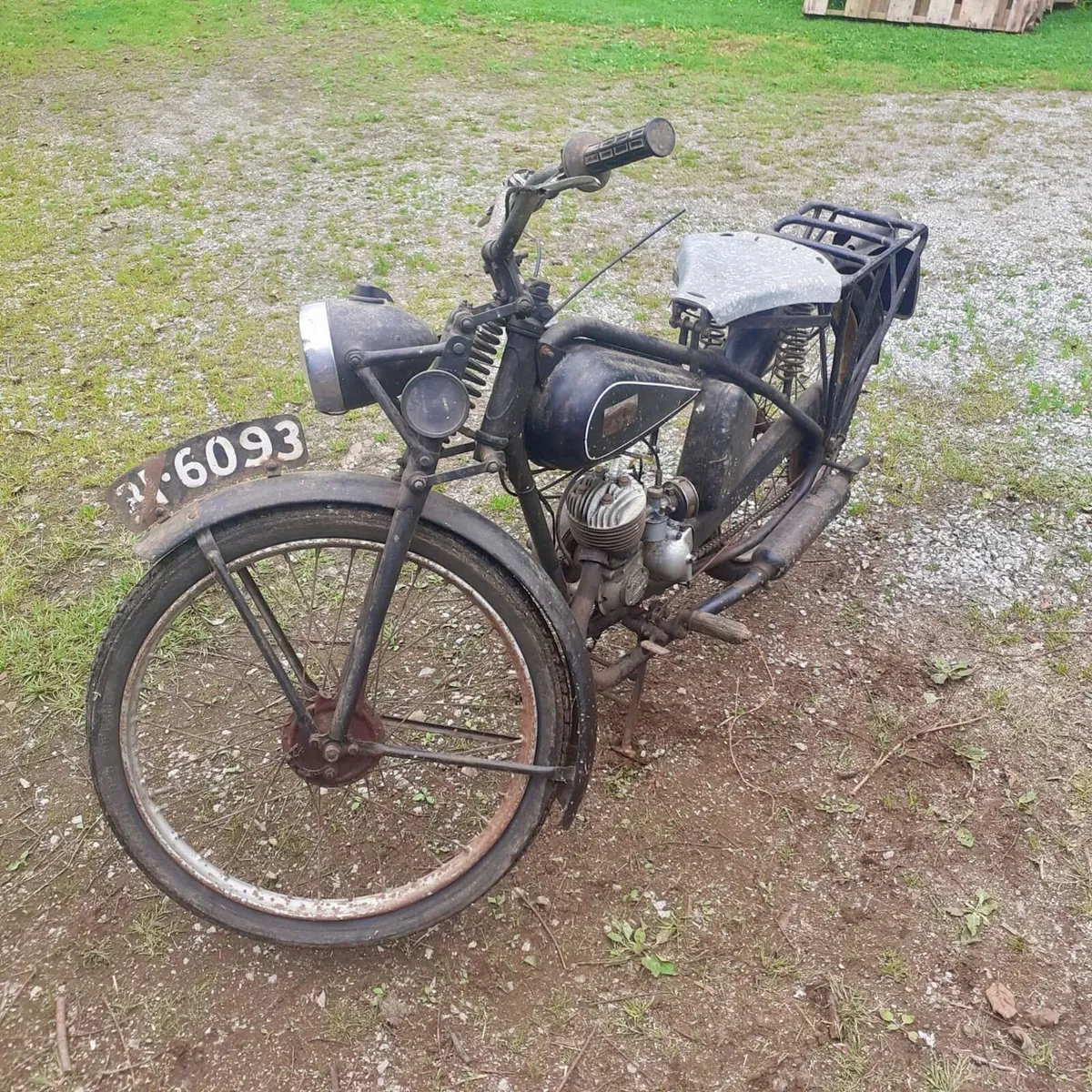 James Comet 1953 Vintage Motorbike - Image 4
