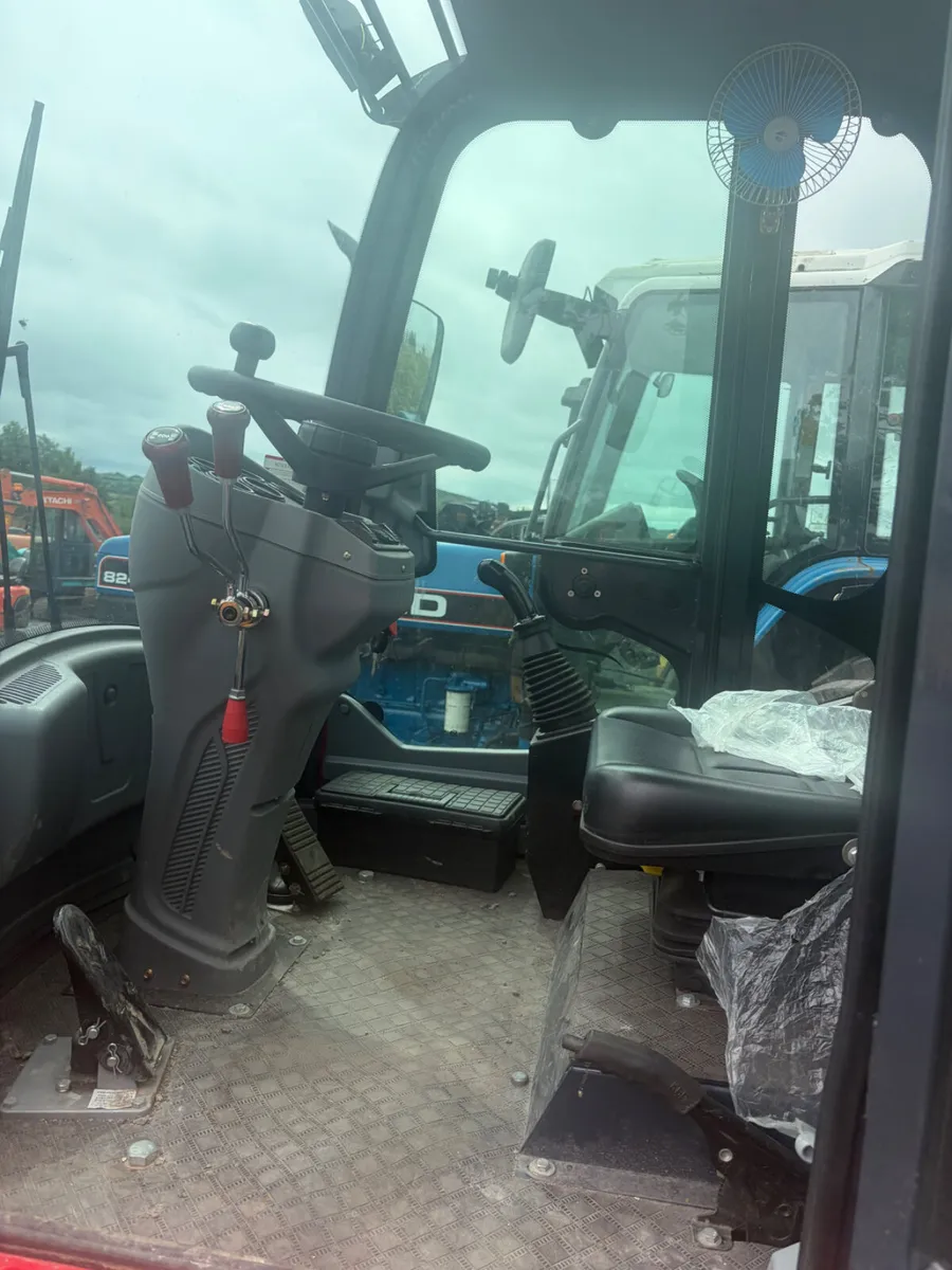 Blanche 3t articulated 4wd all terrain forklift - Image 3