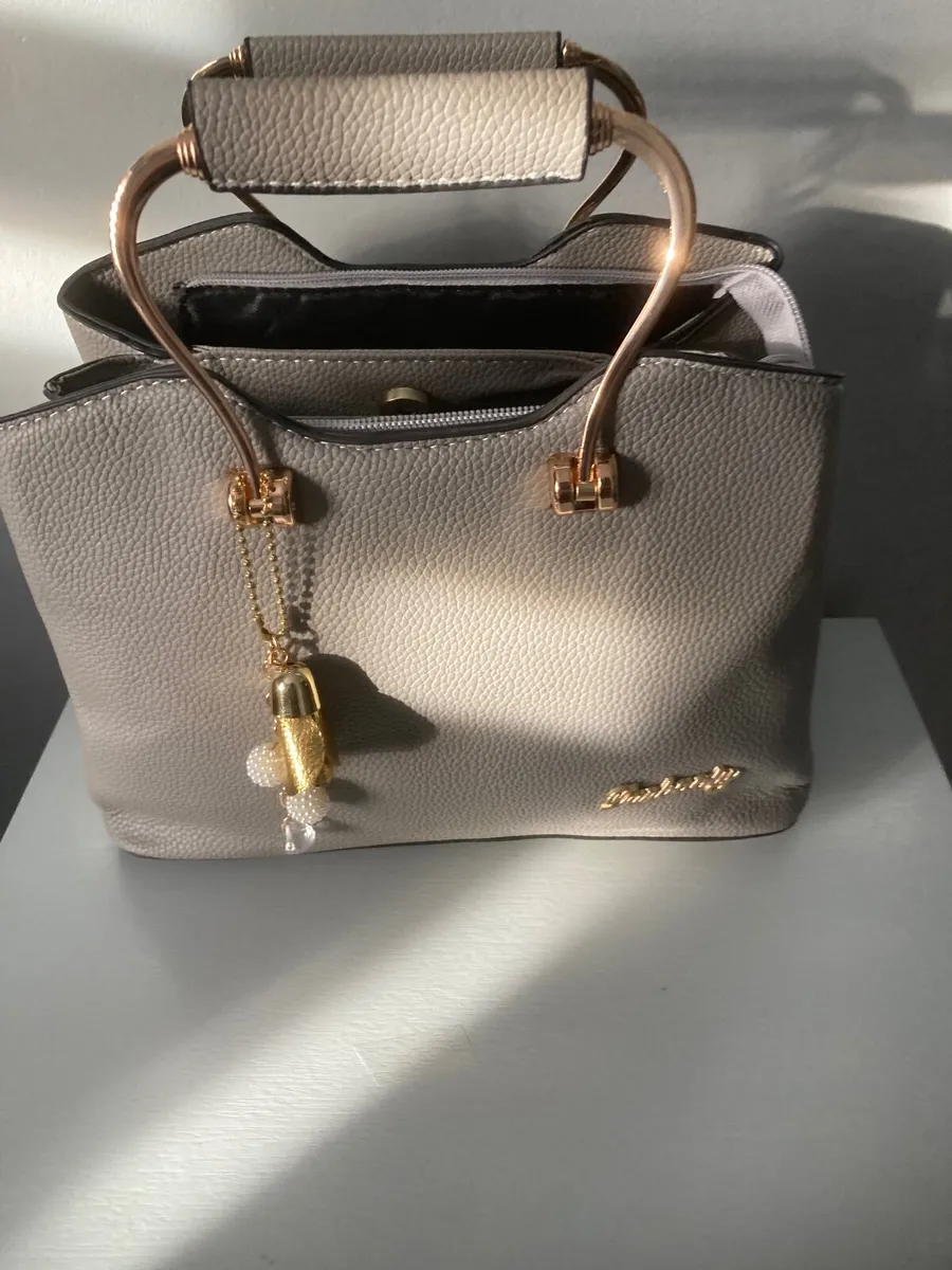 Brand New Ladies Handbags - Image 3