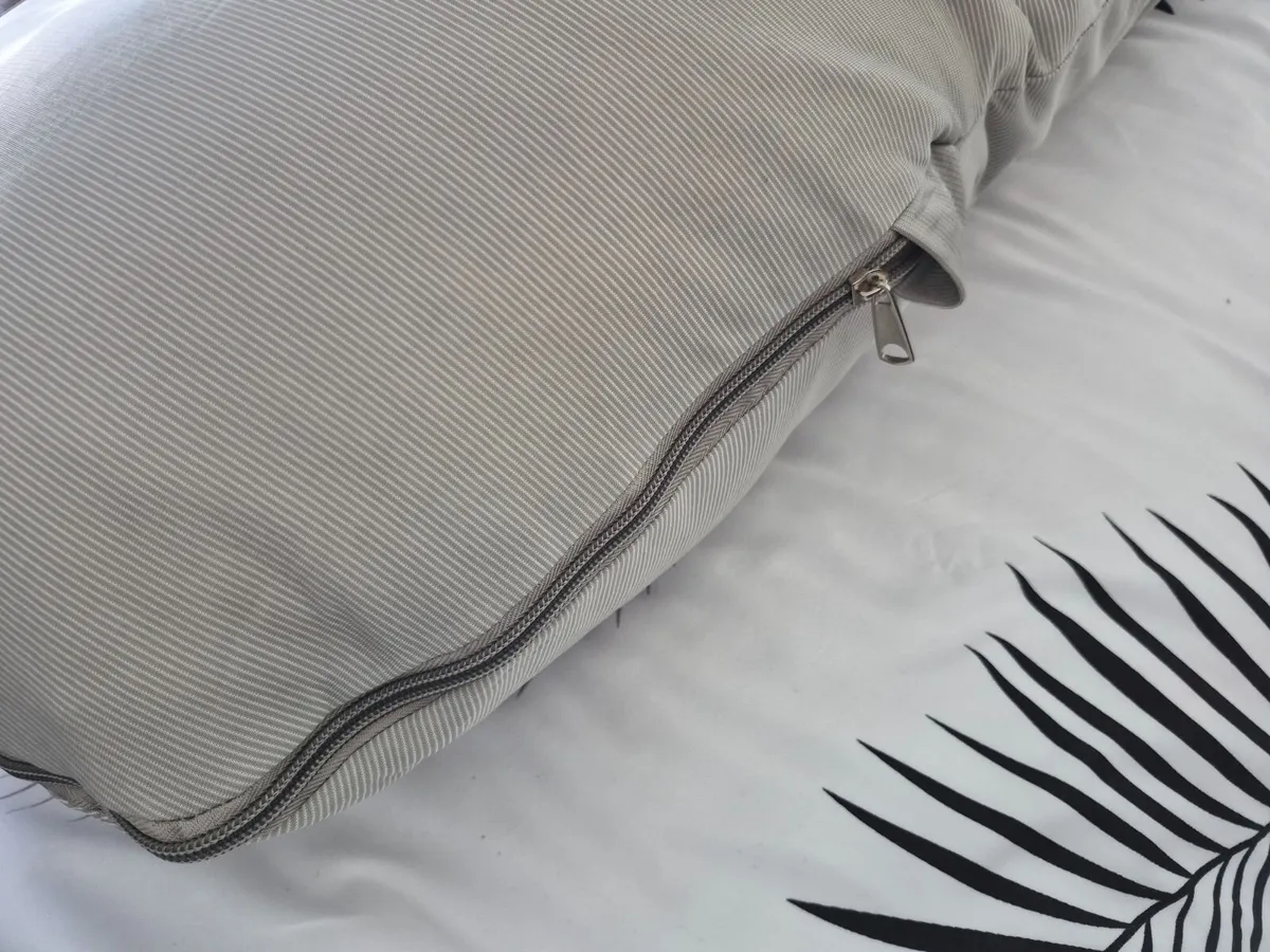 Pregnancy pillow - Image 2