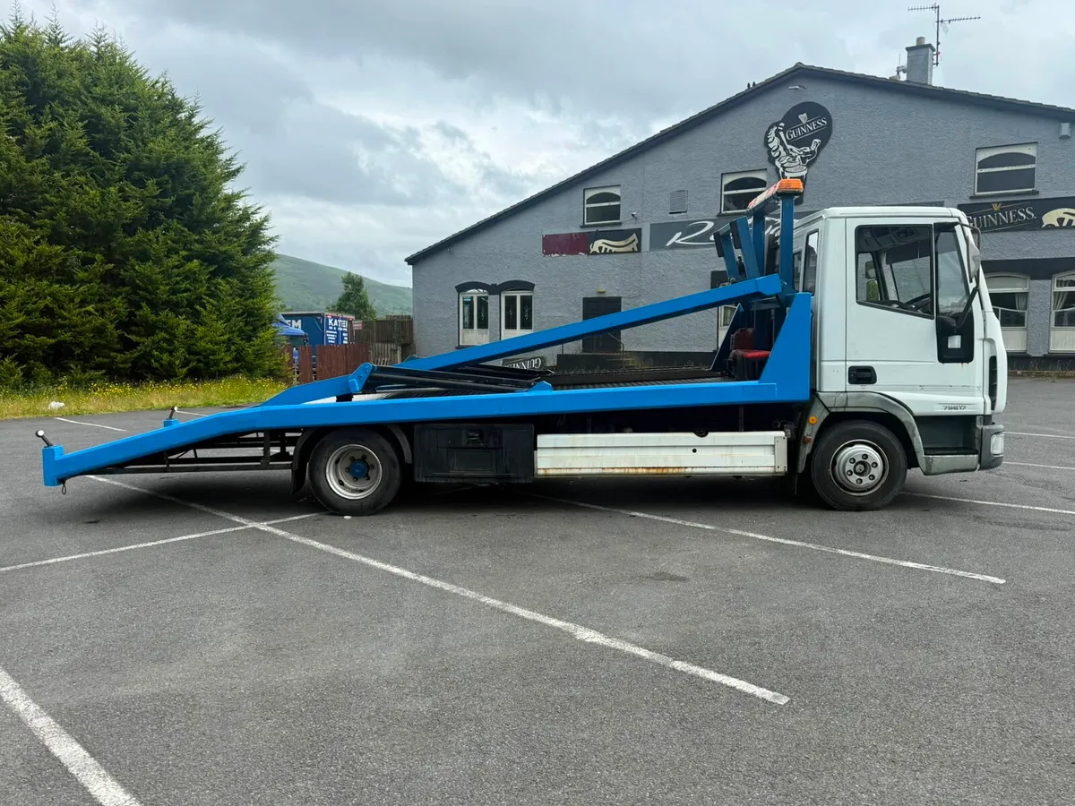 2005 iveco twin deck recovery - Image 3