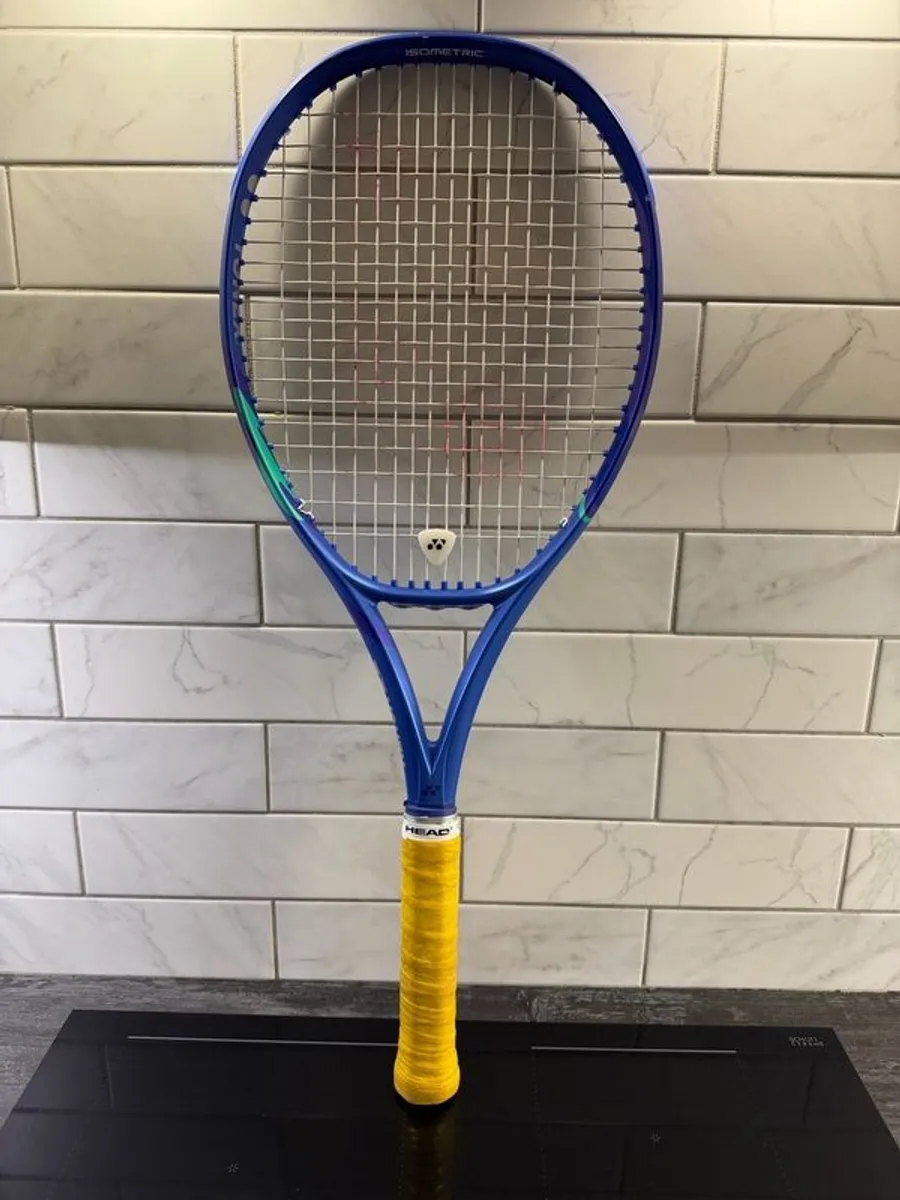 Yonex E-Zone - Image 1