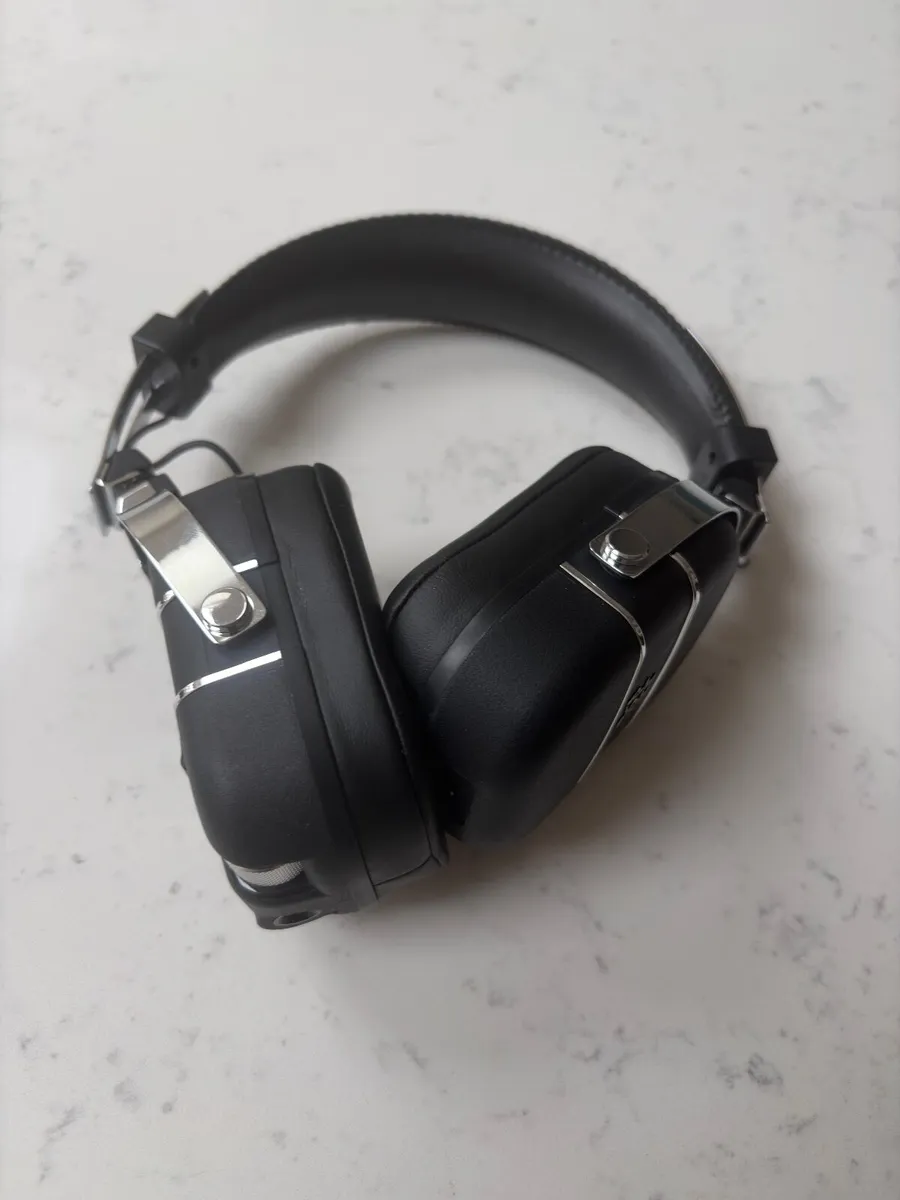 Boss Waza-Air Guitar Headphones (barely used!!!) - Image 3