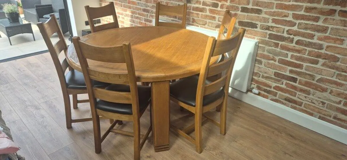 6 Seater Solid Pine Dinning/Kitchen Table - Image 2
