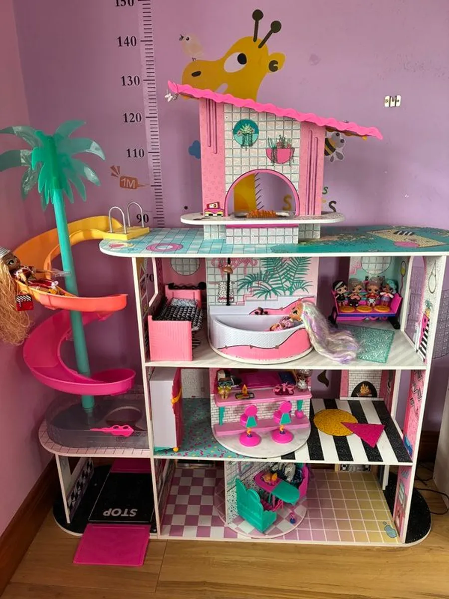 LOL Dollhouse - Image 1