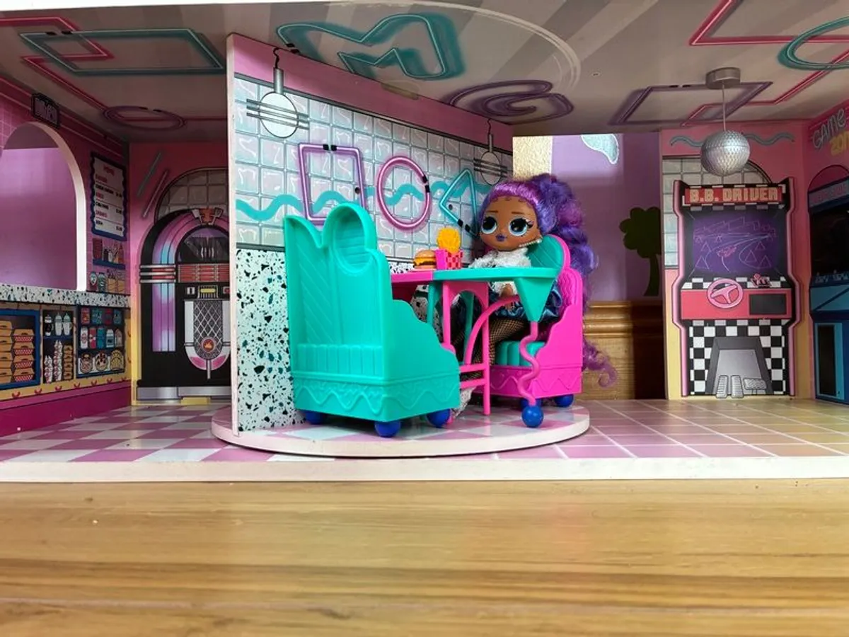 LOL Dollhouse - Image 2