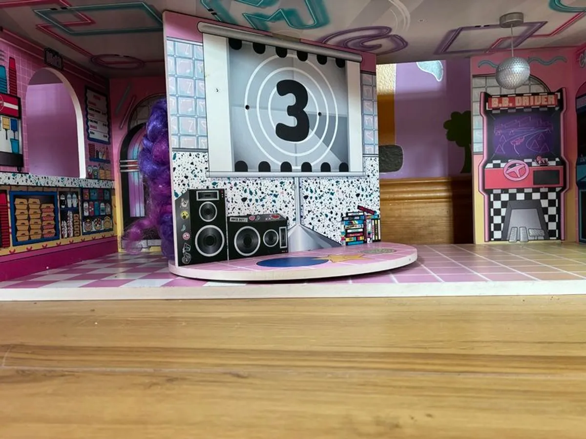 LOL Dollhouse - Image 3