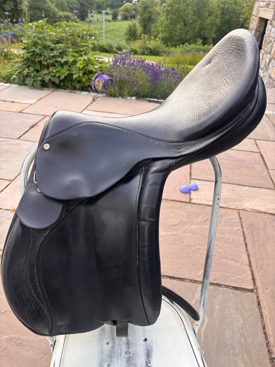 17.5 inch Berney Bros Olympic saddle - Image 3