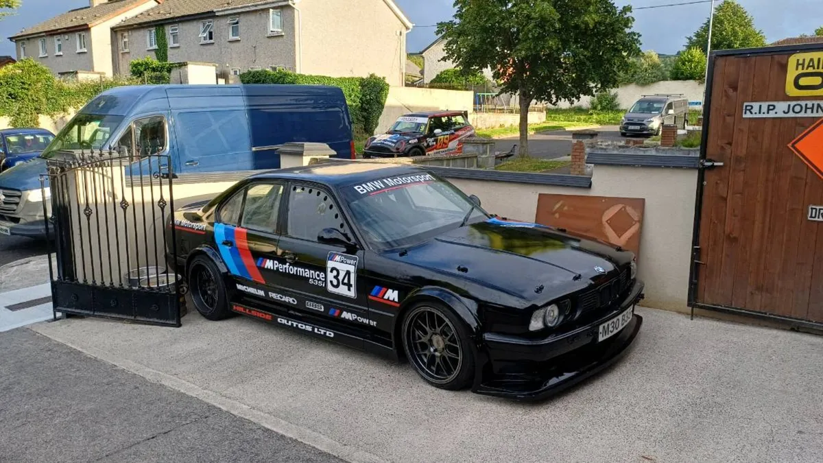 Bmw e34 race car - Image 1