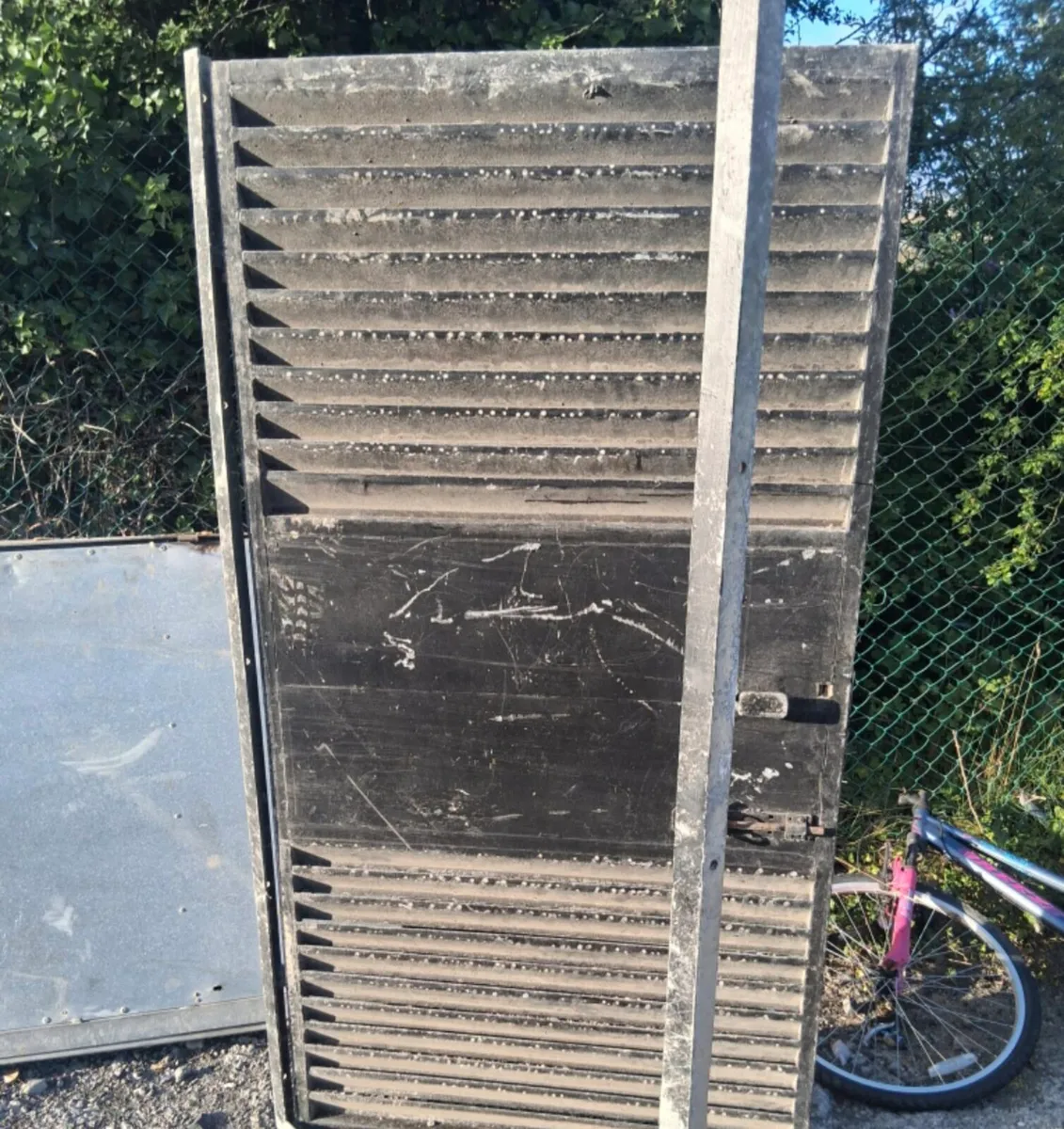 Door for shed - Image 1