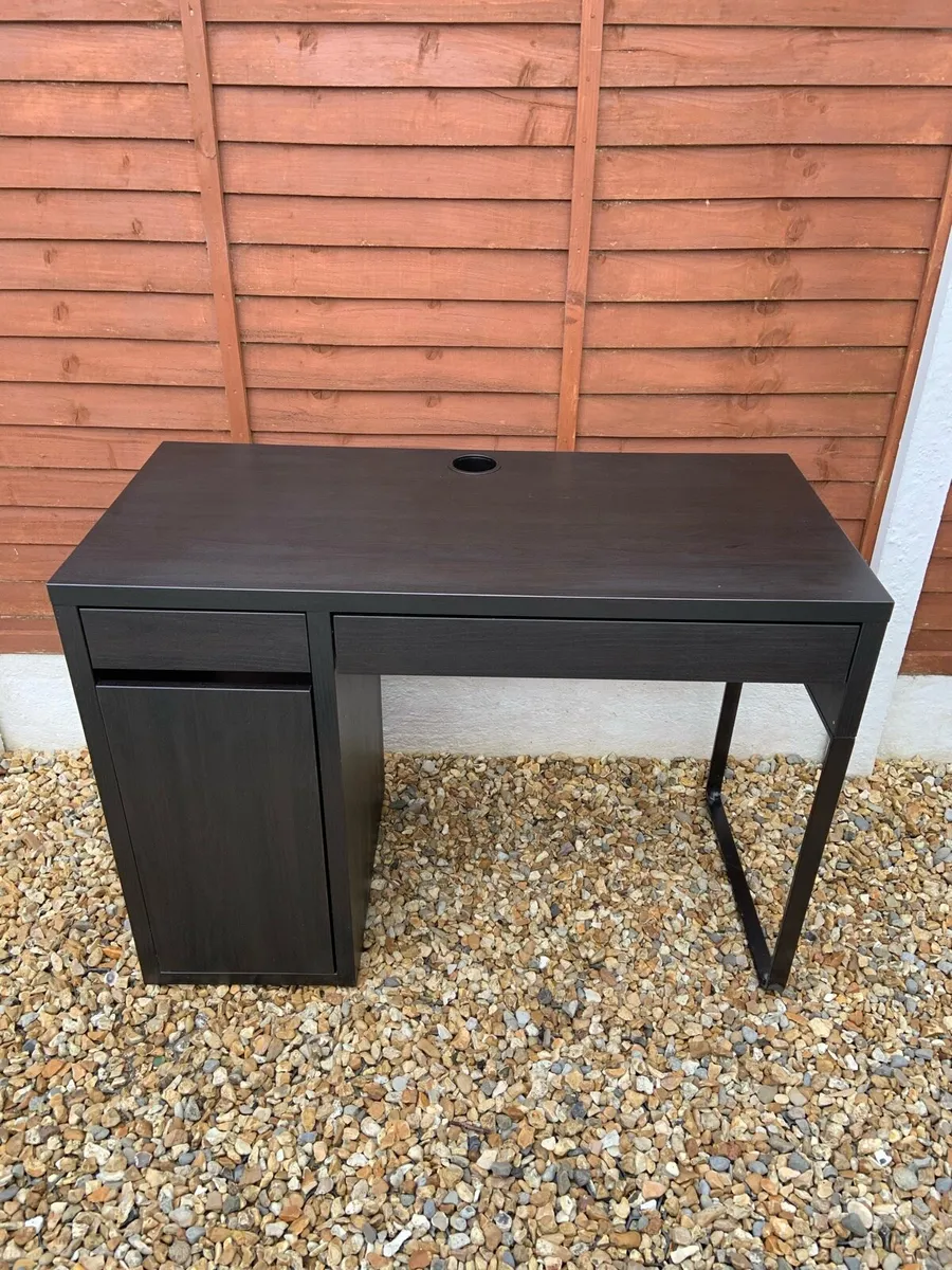 Desk ikea Micke - Image 1