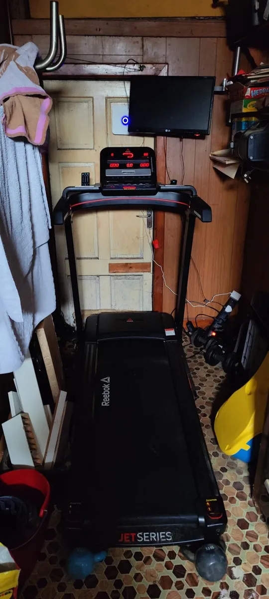 Reebok Jet 100 Folding Treadmill - Image 1