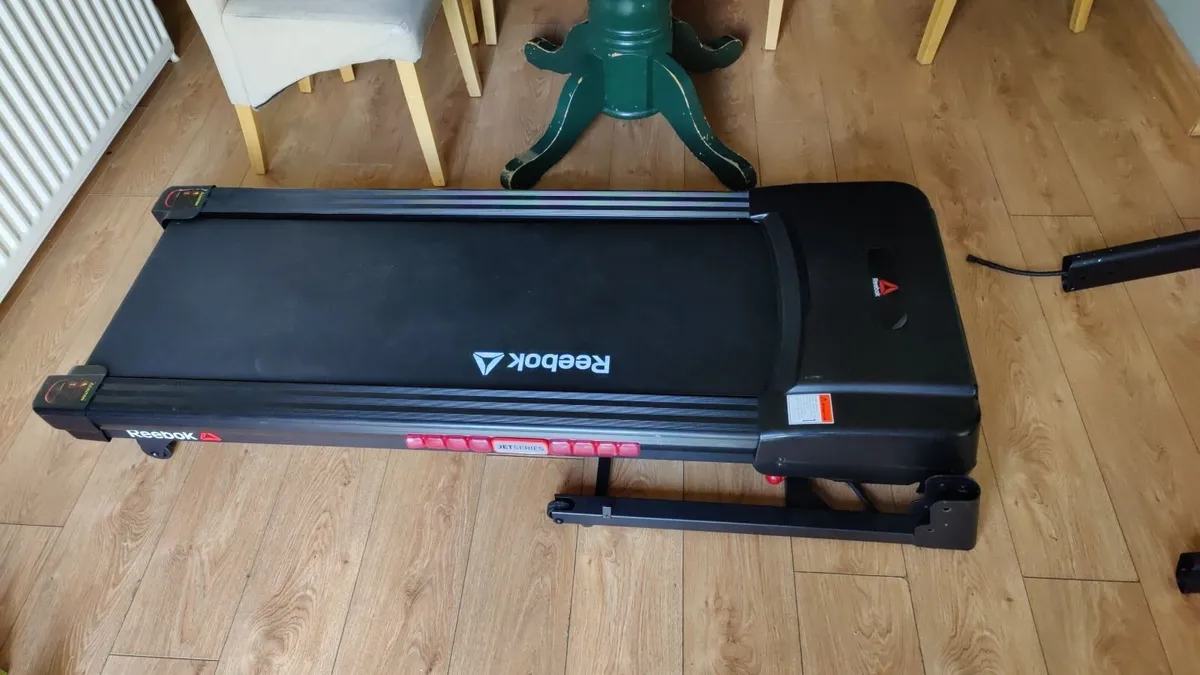 Reebok Jet 100 Folding Treadmill - Image 3