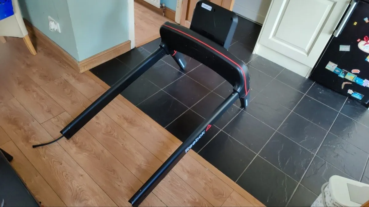Reebok Jet 100 Folding Treadmill - Image 4