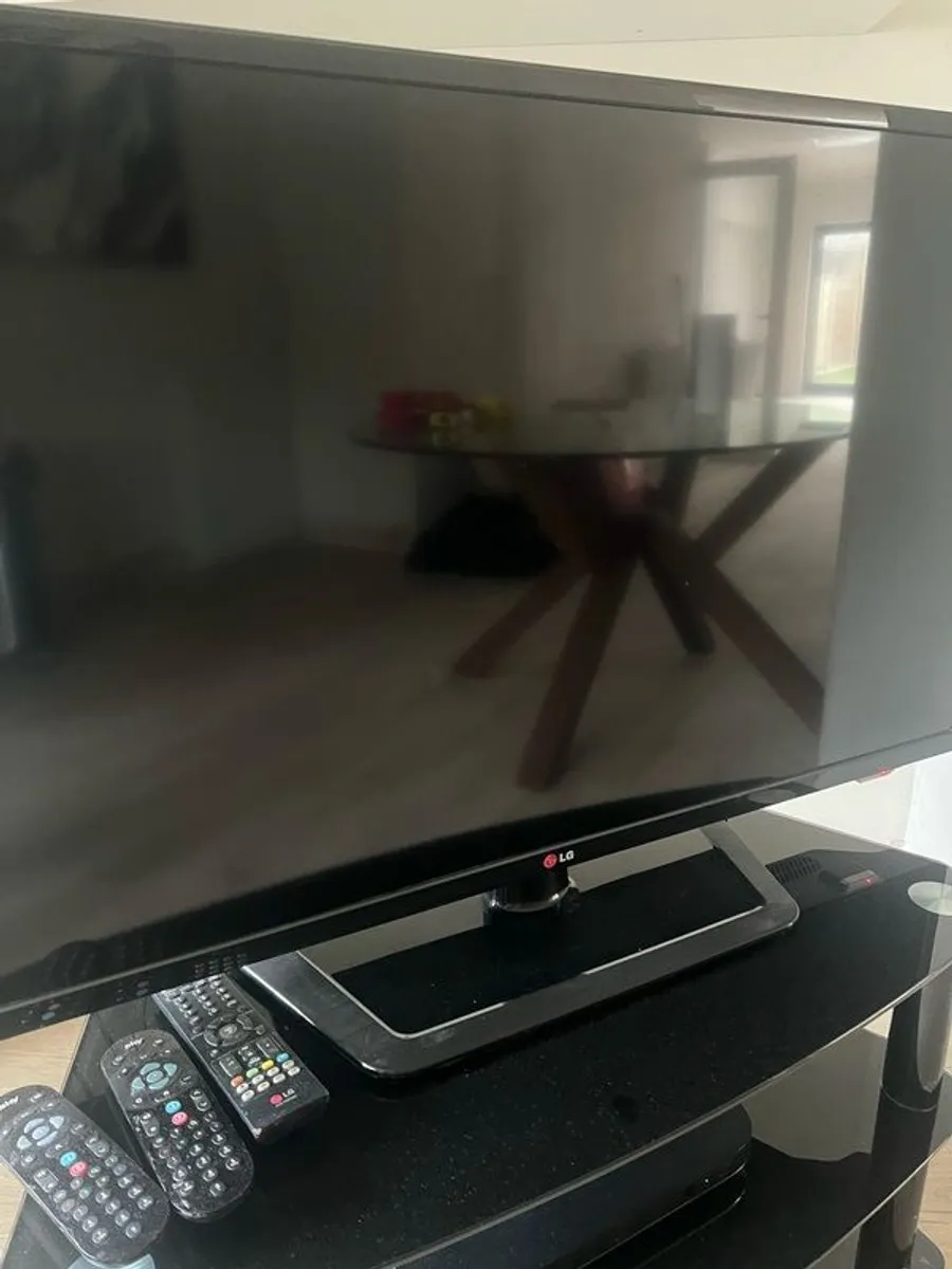 42" Full Hd Led Tv - Image 4