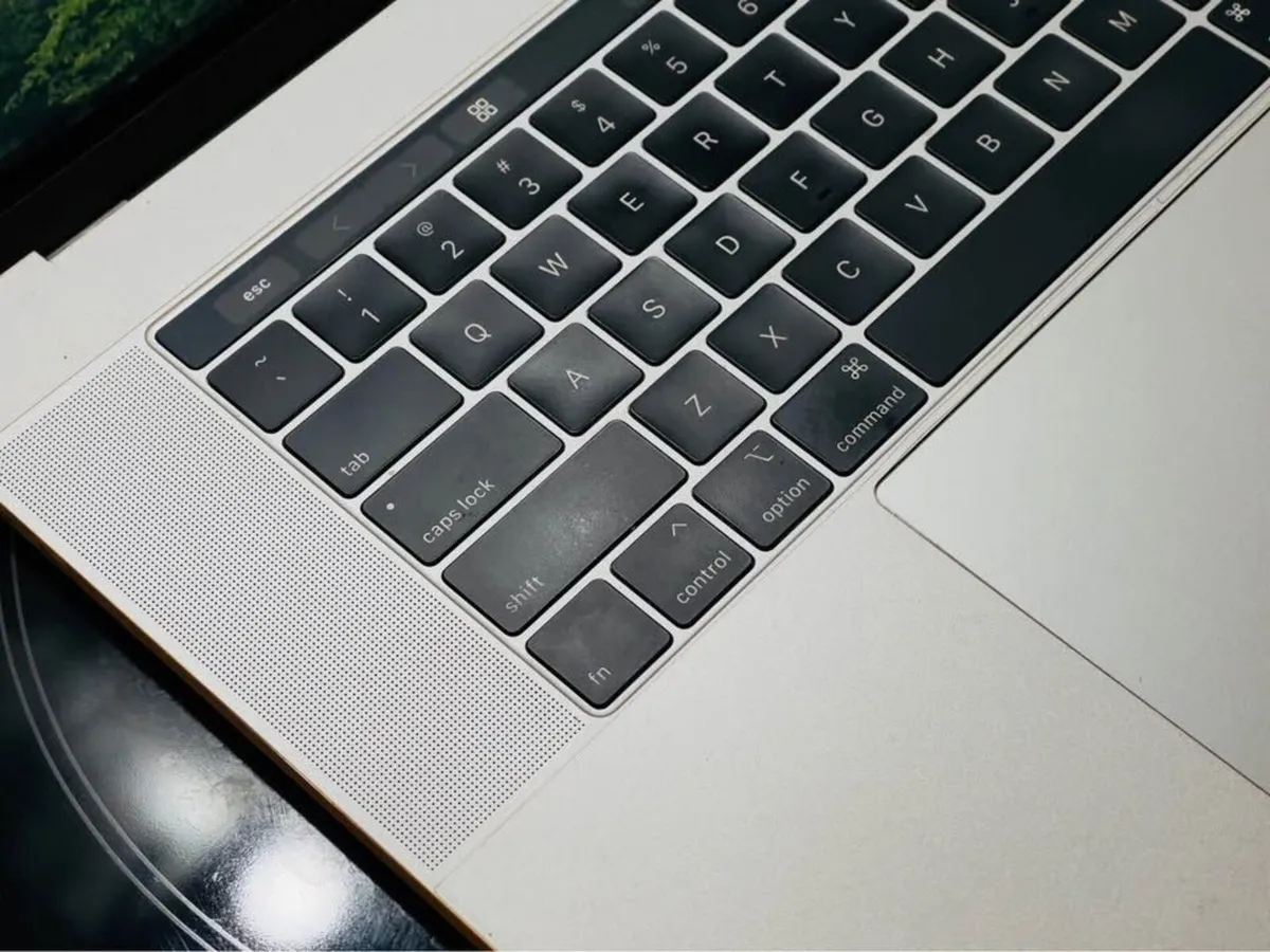 MacBook Pro for Design Professionals - Image 3