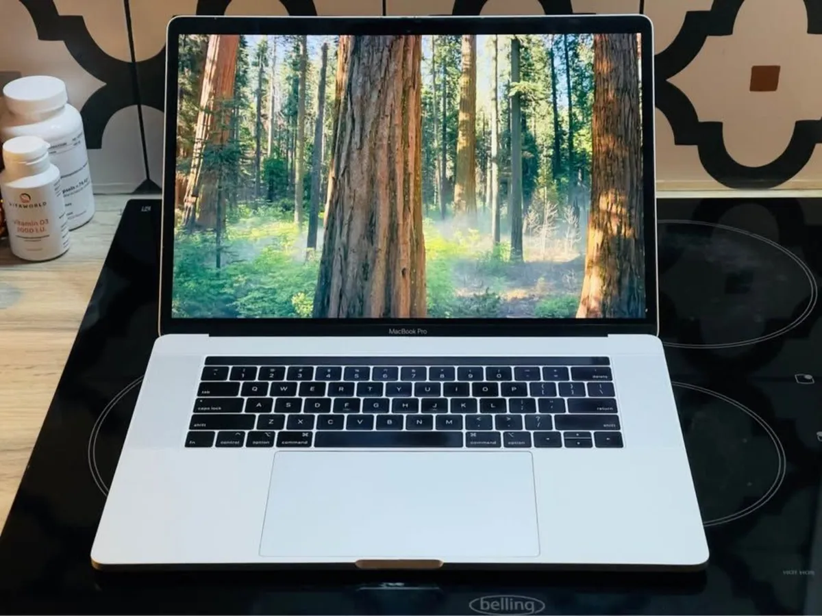 MacBook Pro for Design Professionals - Image 1