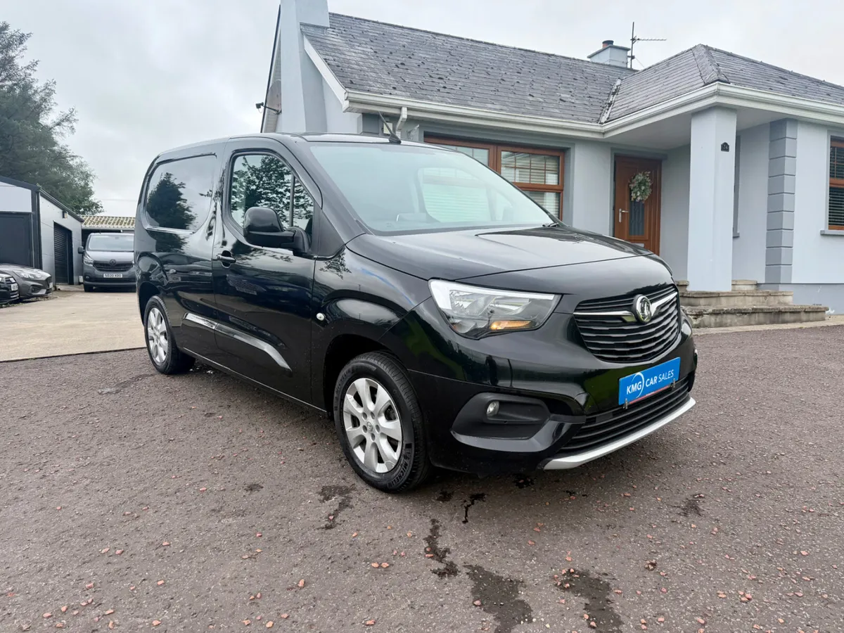 NO VAT 2019 Vauxhall Combo 1.5 Limited Edition - Image 3