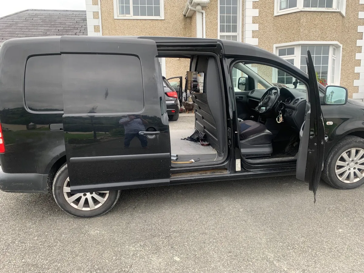 Volkswagen Caddy 2011 - Image 1