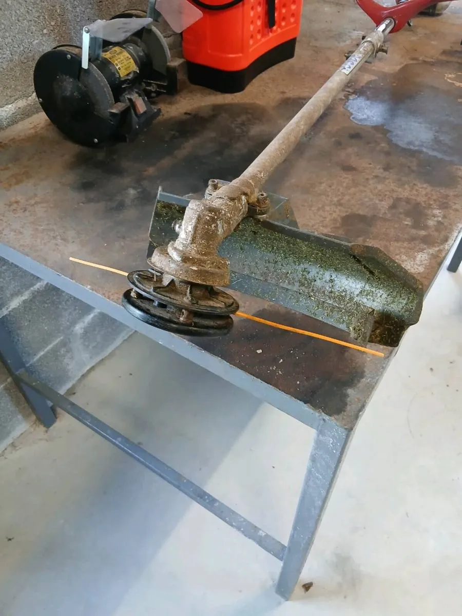 Castlegarden Brush cutter - Image 2