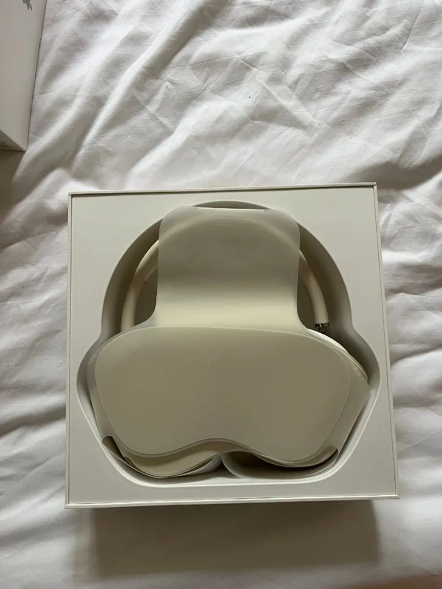 Airpods Max Starlight 2024 - Image 3