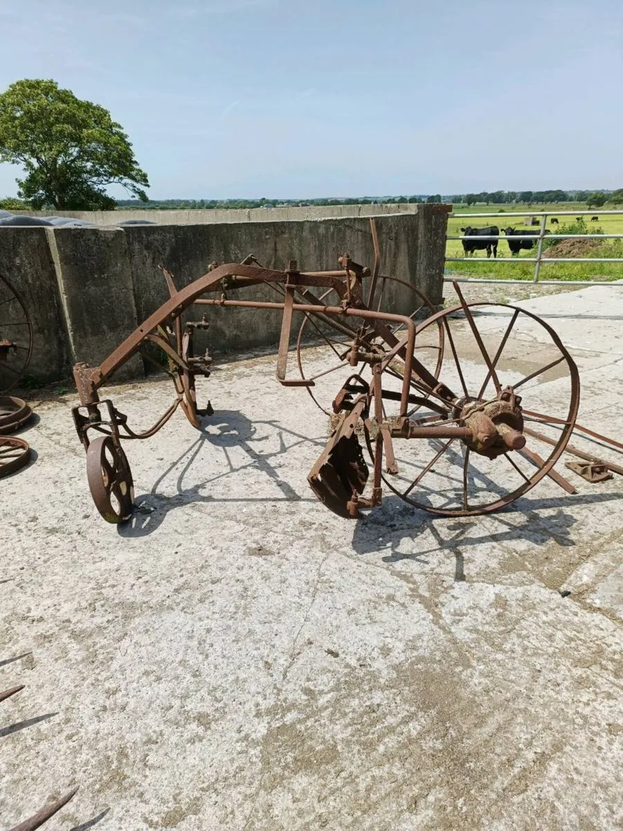 Old Iron - Image 1